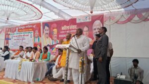 राजस्व मंत्री श्री वर्मा का फोटो -22389248099275505035.