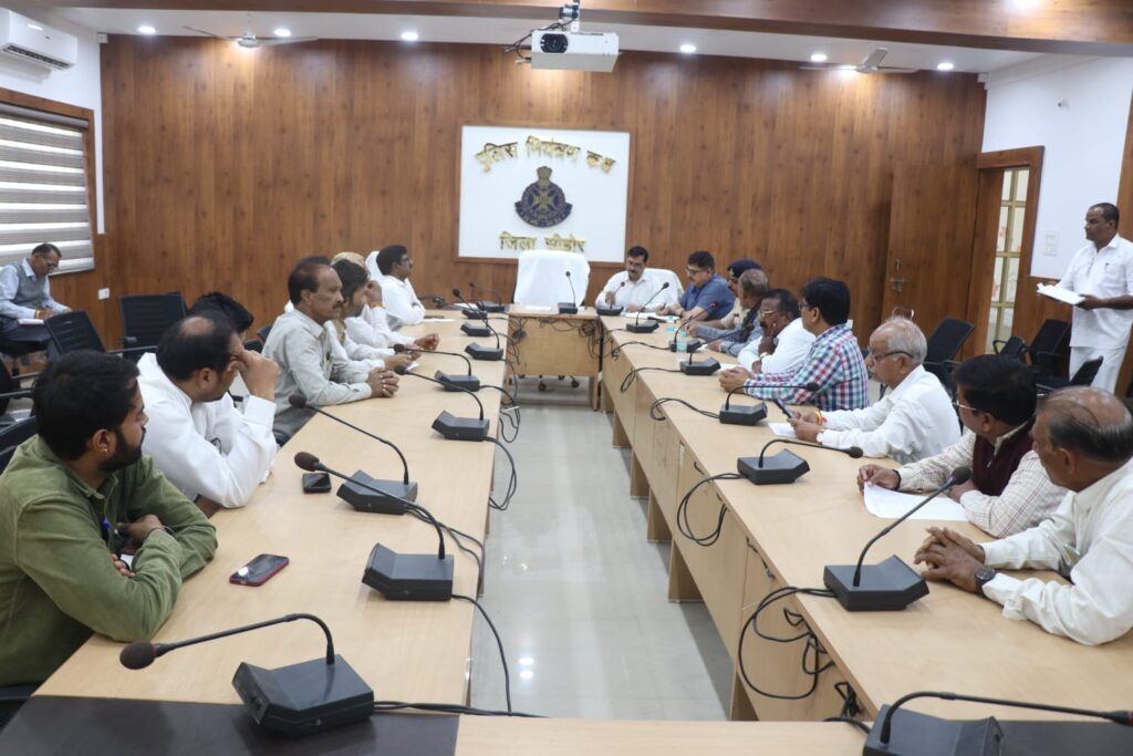 शांति समिति बैठक फोटो -1